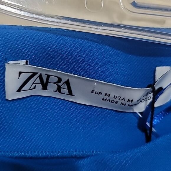 Zara Curved Hem Asymmetric Top  Sleeveless Stretch Knit Blouse  Blue size medium - Picture 7 of 8